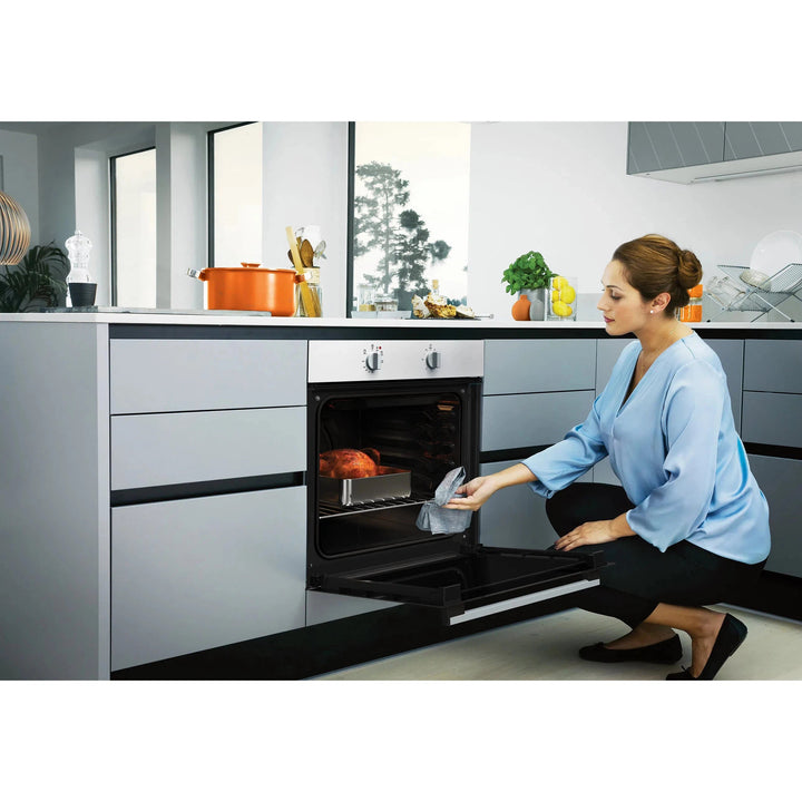 Chef 60cm Multi-function 3 Oven (CVE612WB)